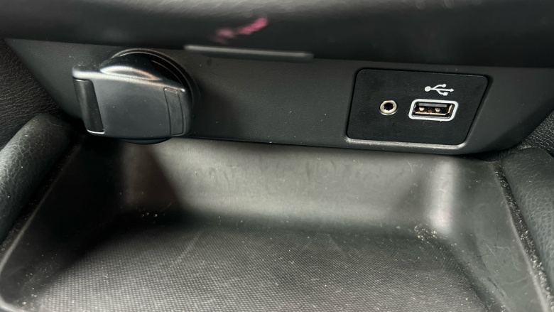 Nissan Juke 1.0 DiG-T 114 N-Connecta 5dr Petrol Hatchback